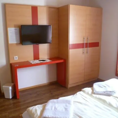 & Restaurant Edelweiss Alpine Affittacamere 3*