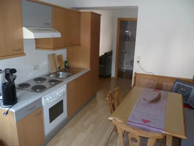 Πανσιόν & Restaurant Edelweiss Alpine 3*