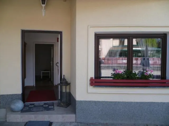 Πανσιόν & Restaurant Edelweiss Alpine Hinterstoder